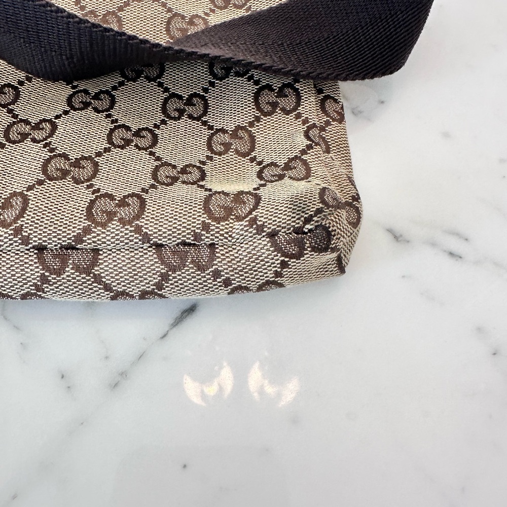 Gucci GG canvas waist bag with brown leather trim and silver-tone hardware - Picture 12 of 13